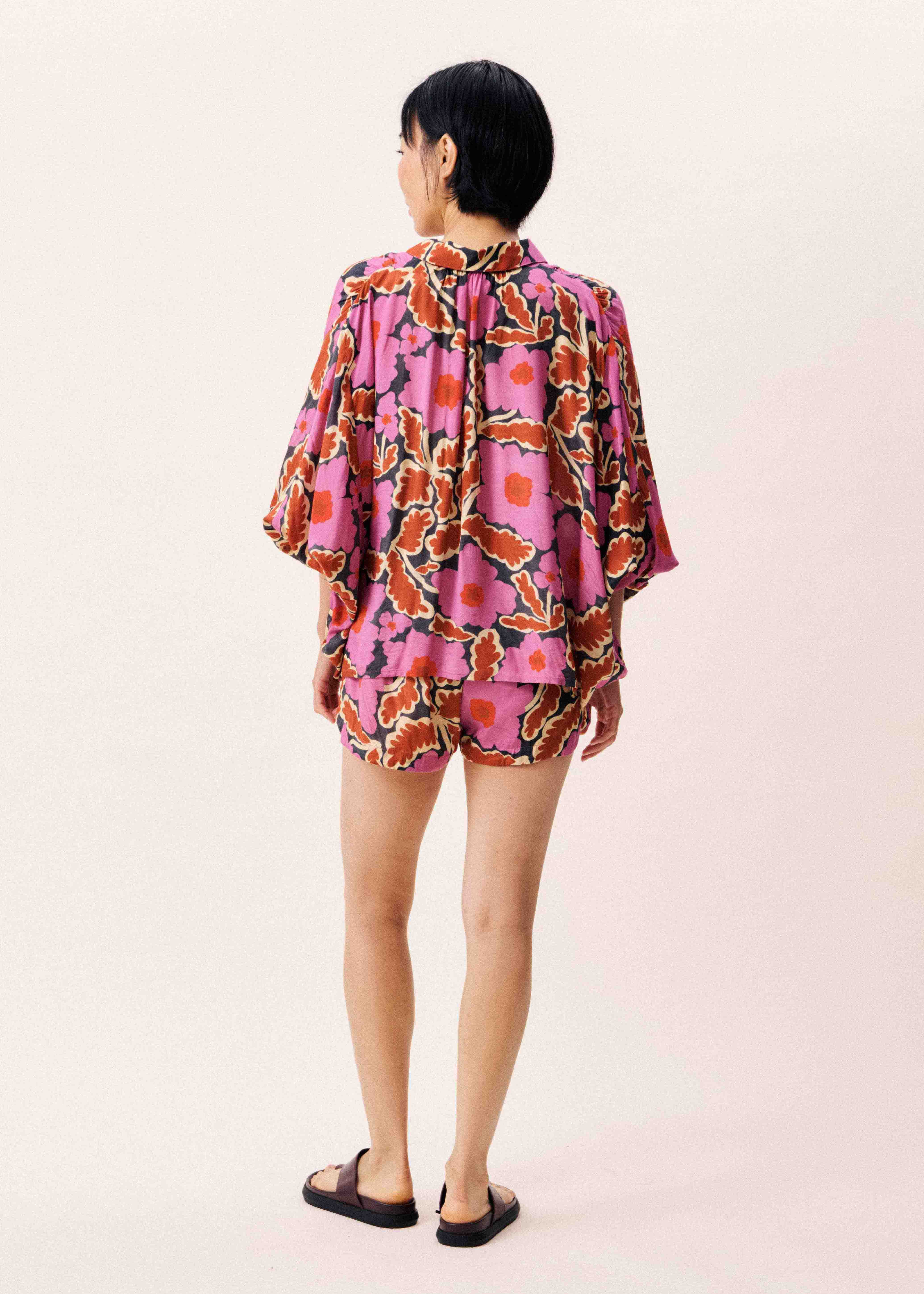 Short DIONA Vitoria - Image 3