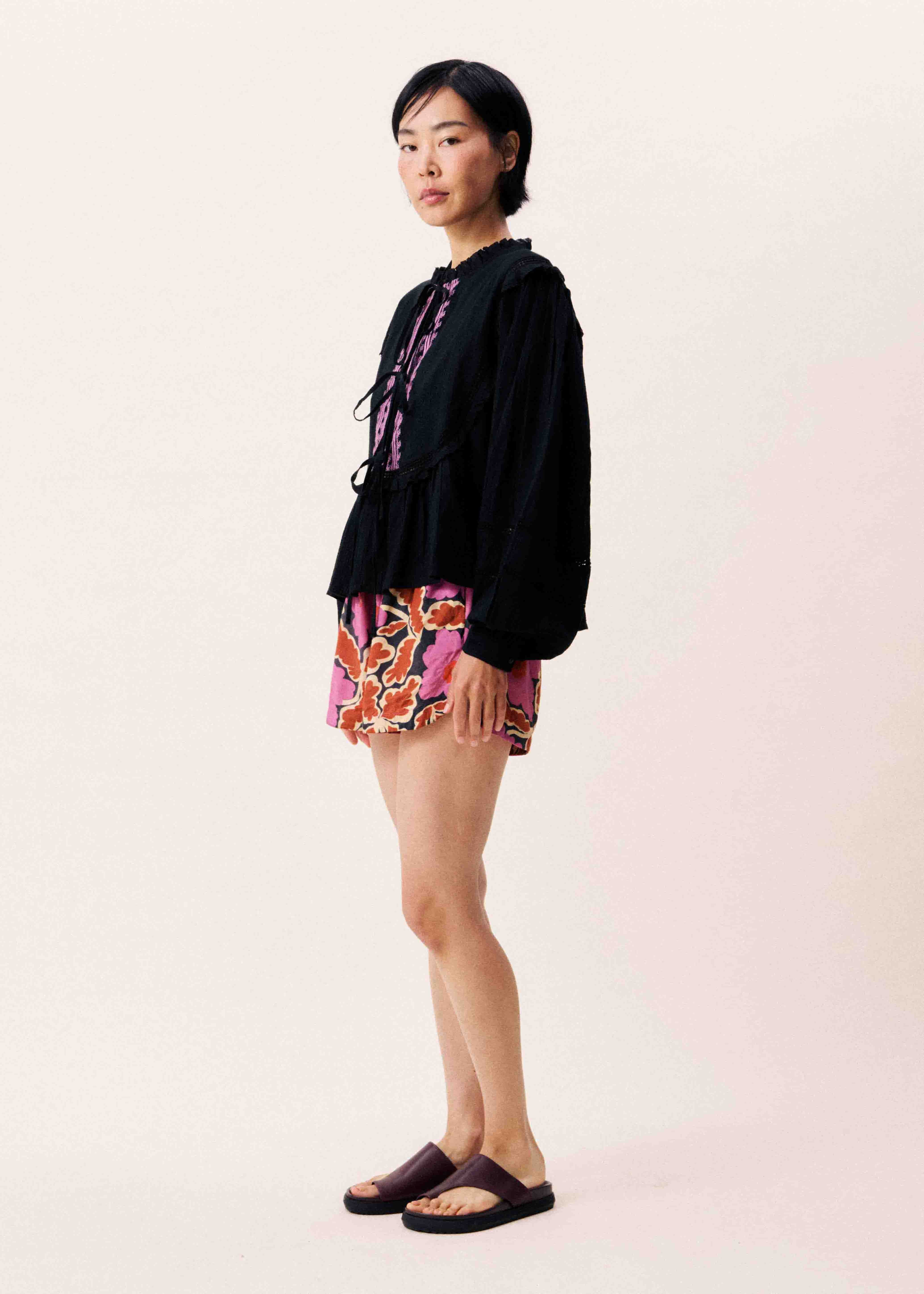 Short DIONA Vitoria - Image 6